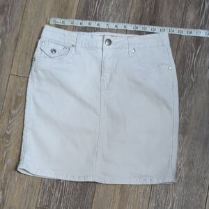 Earl Jeans White Mini Skirt